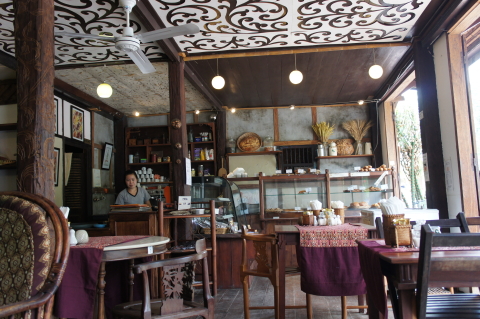 ラオス・ルアンパバーンの食べ物屋・カフェの画像